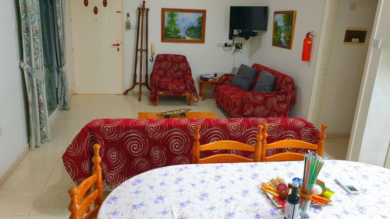 Astrofegia Apartments Near The Sea Ajía Marína Kültér fotó