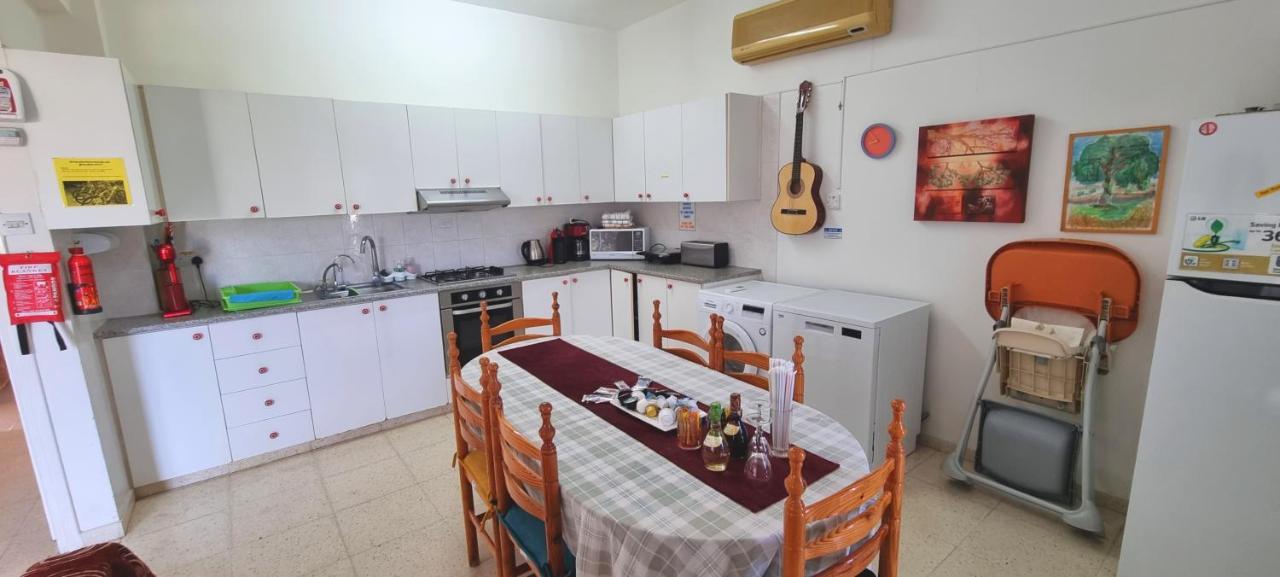 Astrofegia Apartments Near The Sea Ajía Marína Kültér fotó